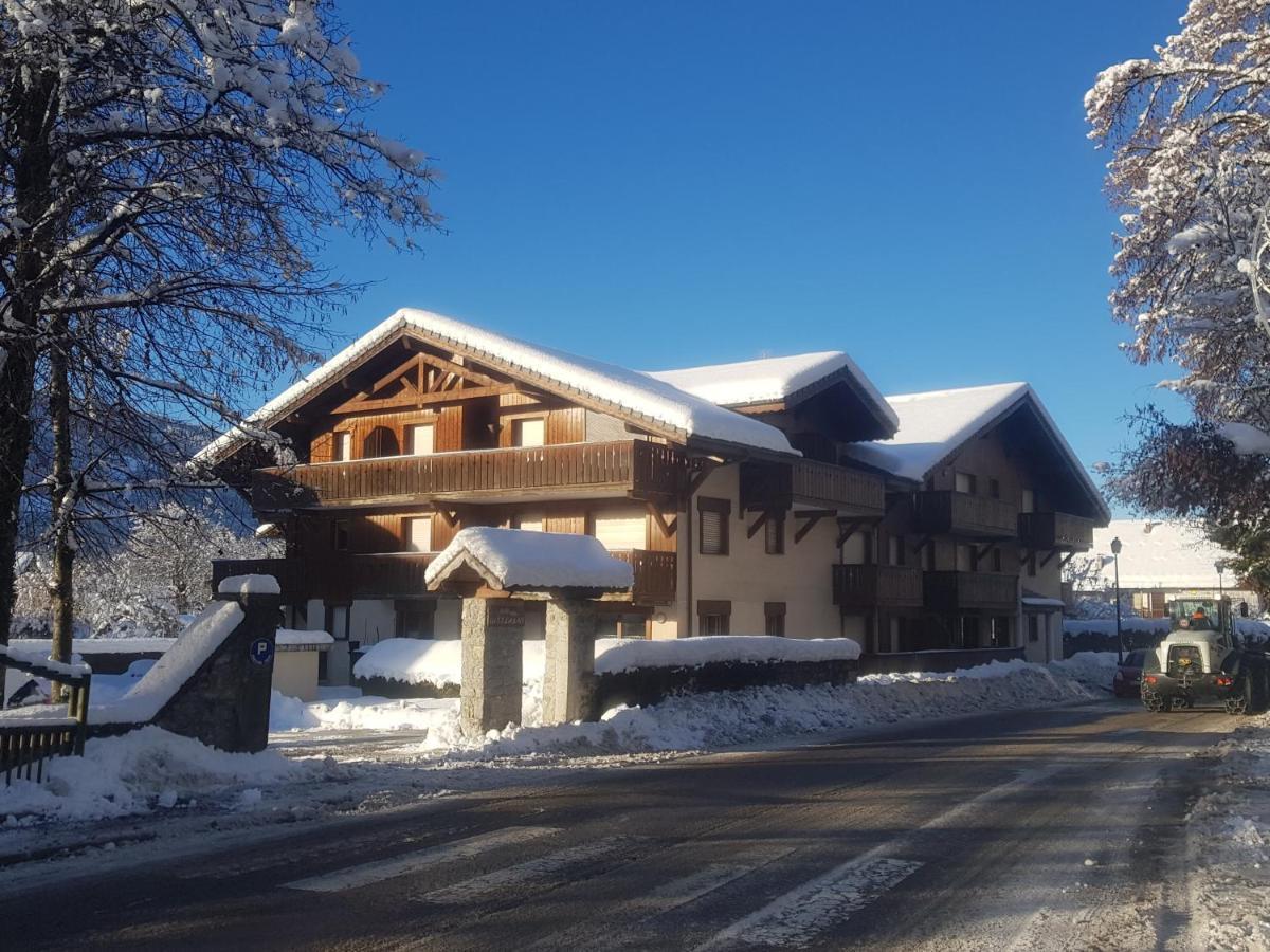 Les Frahans Samoens Exterior photo